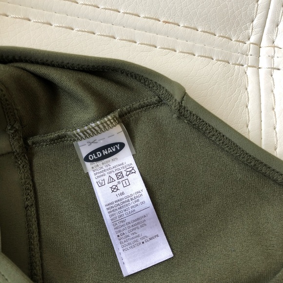 Old Navy High Neck Lace Up Halter Swim Top - Picture 3 of 4